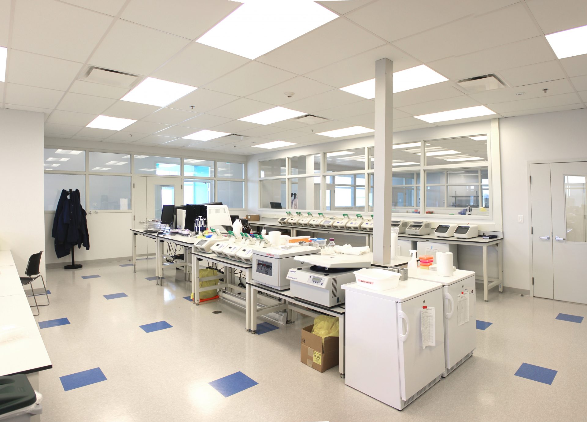 LifeLabs Genetic Lab, Toronto – laboratory interior